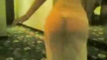 18 tuổi O. Blonde phim sex moi khong che hay Virgin thấy mình ở Cuối Sâu