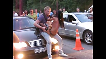 Cô gái tóc vàng blowjob hardcore gai dam khong che hồ khu vực thiếu niên